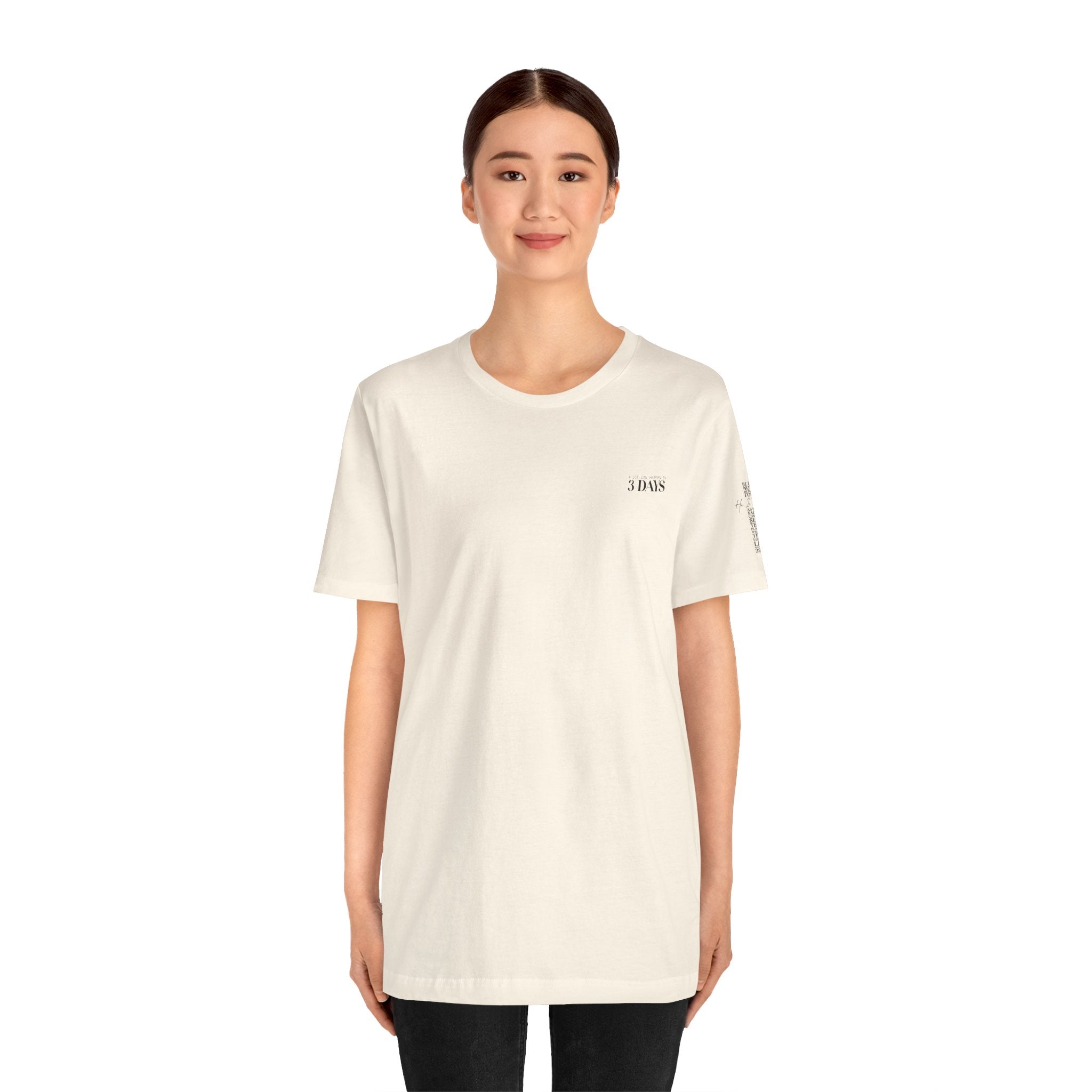 T-Shirt — Minimal '3 Days' Chest & Sleeve Graphic Tee