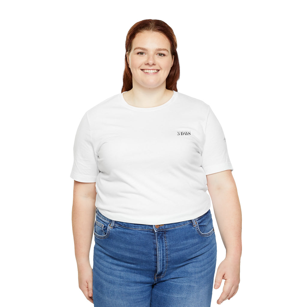 T-Shirt — Minimal '3 Days' Chest & Sleeve Graphic Tee