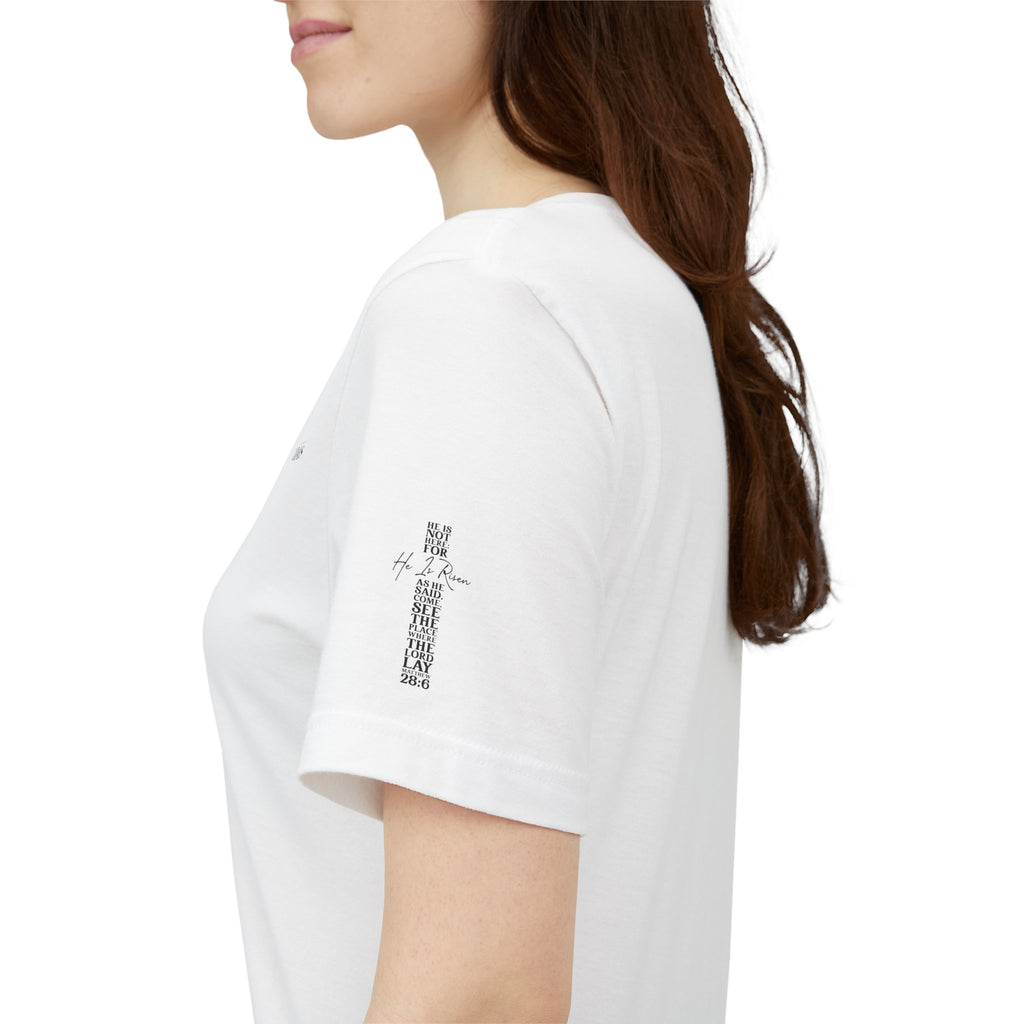 T-Shirt — Minimal '3 Days' Chest & Sleeve Graphic Tee
